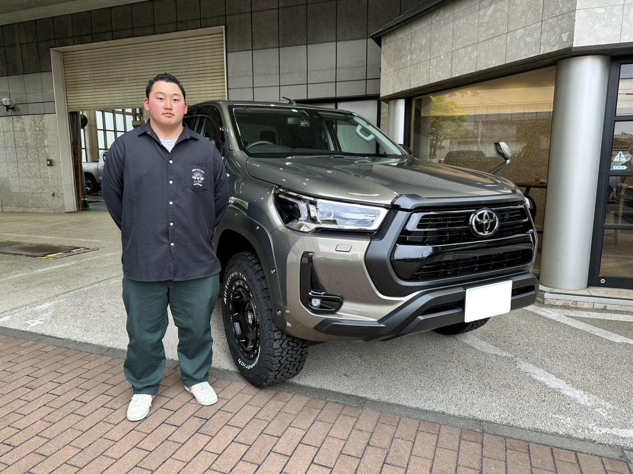 宮城県　I様 A様👨　２台の素敵なハイラックスをご納車しました🚙💨